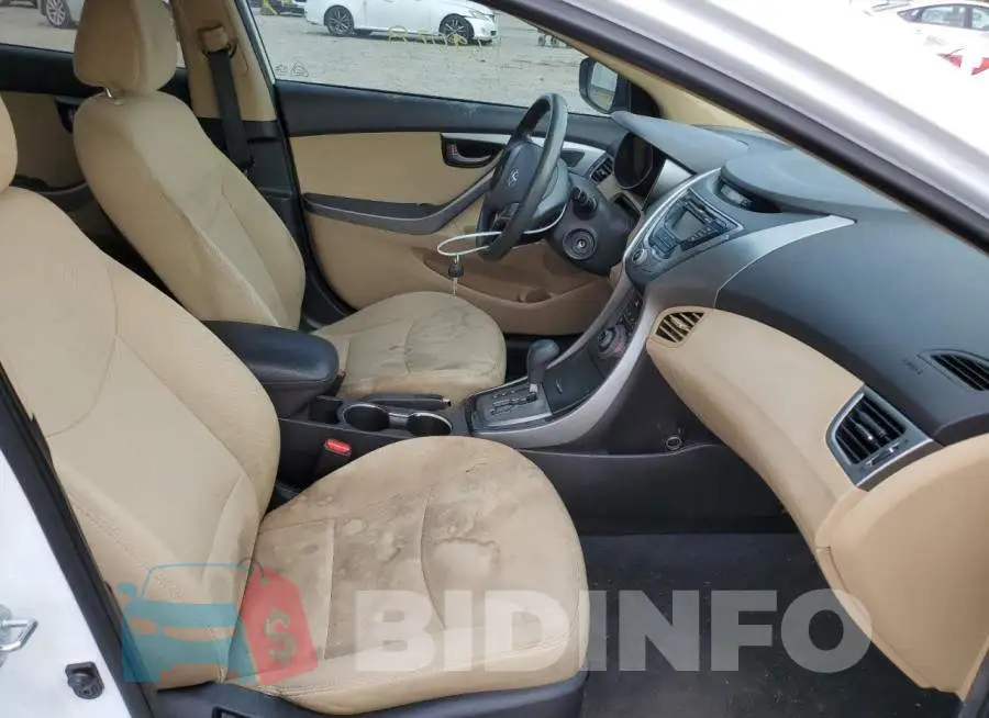 5NPDH4AE2DH216811 Photo# 5