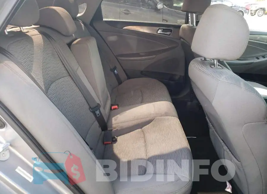 KMHEC4A41FA127828 Photo# 5