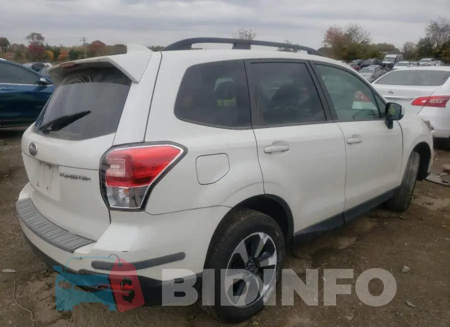 JF2SJAECXJG538326 Photo# 4