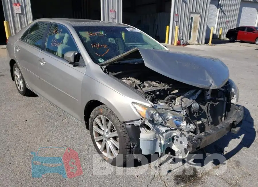 4T4BF1FK2DR330129 Photo# 1