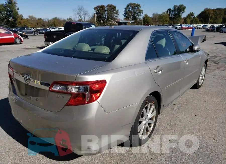 4T4BF1FK2DR330129 Photo# 4