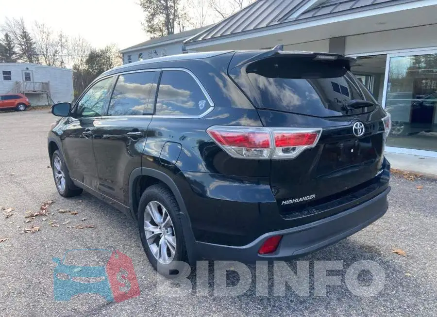 5TDJKRFHXES050103 Photo# 3