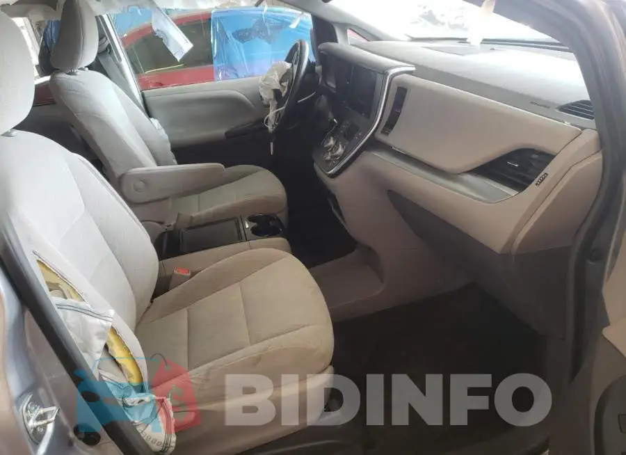 5TDKK3DC4FS571182 Photo# 5