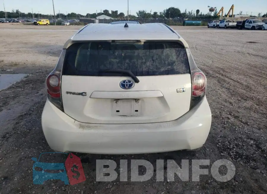 JTDKDTB38E1072359 Photo# 6
