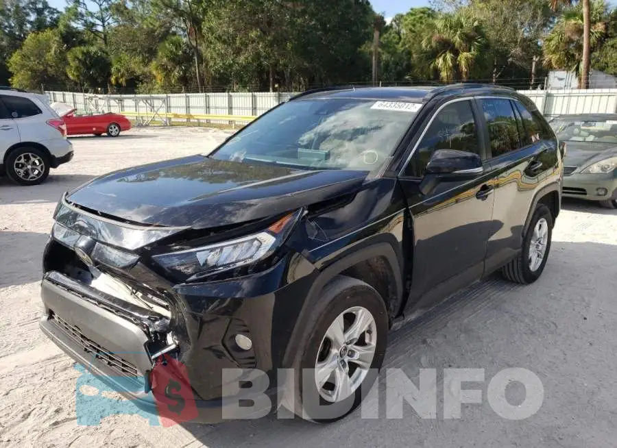 JTMW1RFVXKD509975 Photo# 2