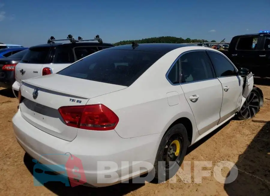 1VWBS7A35FC062597 Photo# 4
