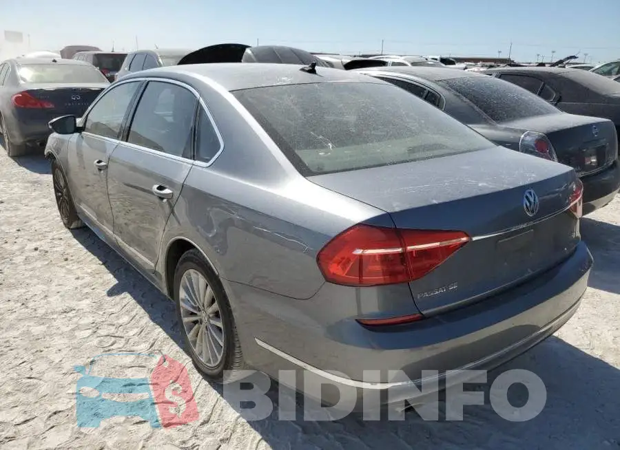 1VWBS7A37GC038397 Photo# 3