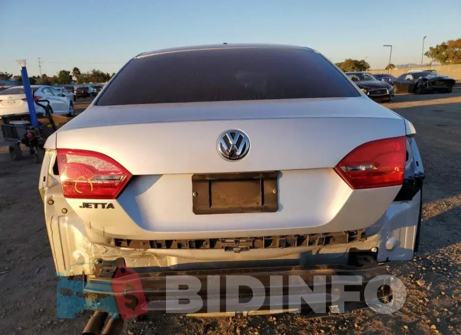3VW2K7AJ9EM391914 Photo# 6
