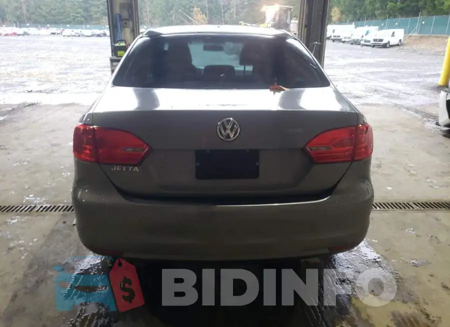 3VW2K7AJXEM418635 Photo# 6