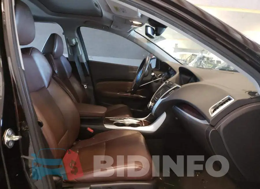 19UUB2F53FA022749 Photo# 5