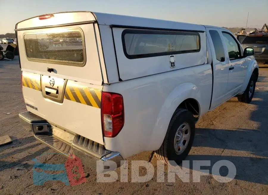 1N6BD0CT3DN735371 Photo# 4