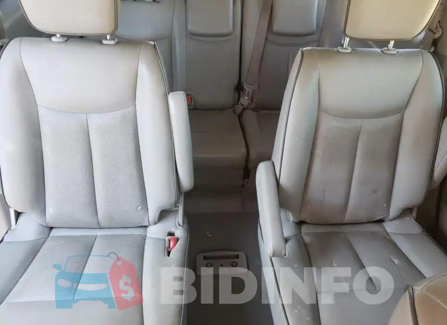 JN8AE2KP7F9131477 Photo# 6