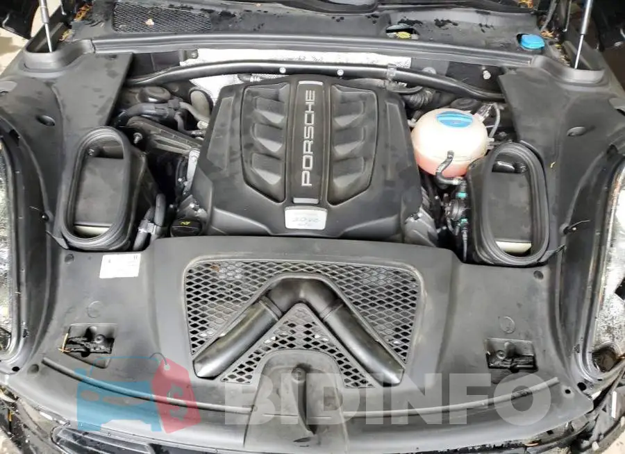 WP1AG2A57HLB56616 Photo# 7