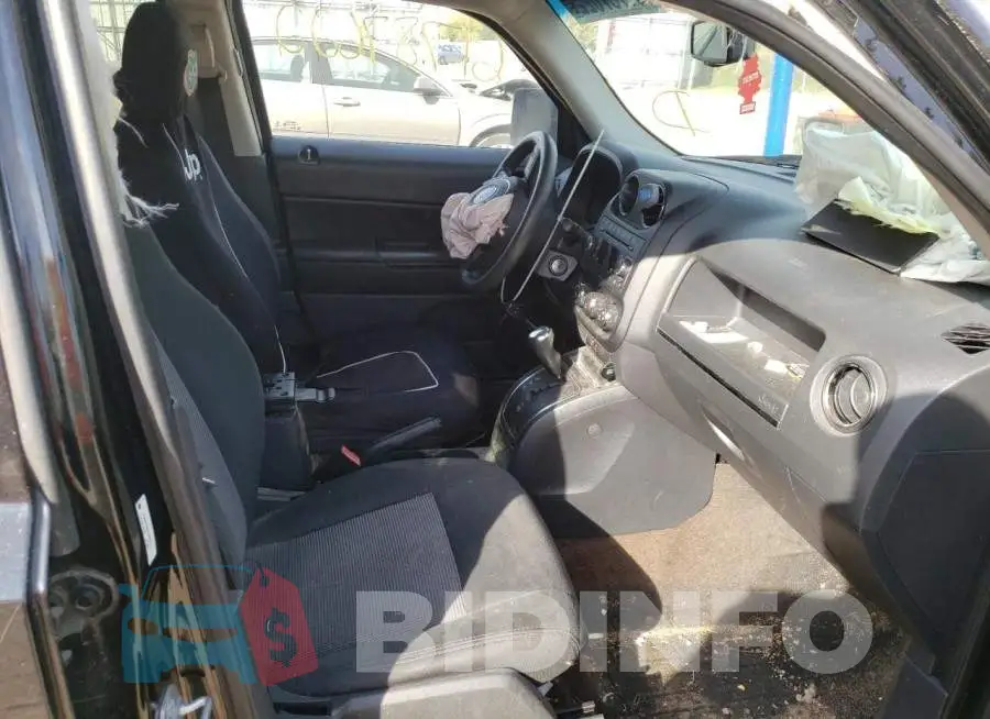1C4NJPBA0ED692231 Photo# 5