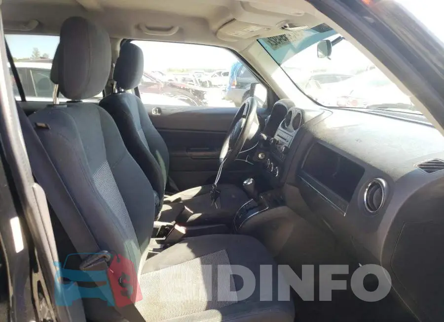1C4NJPBA2DD245737 Photo# 5