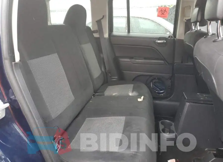 1C4NJPBA7FD143627 Photo# 6