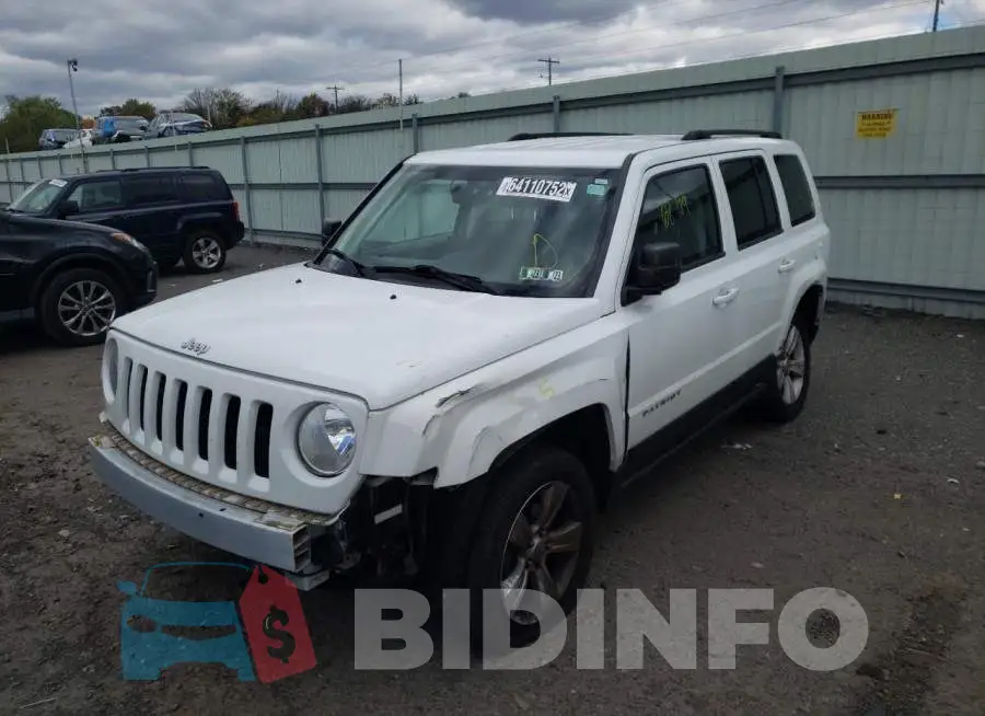 1C4NJRFB2ED721727 Photo# 2