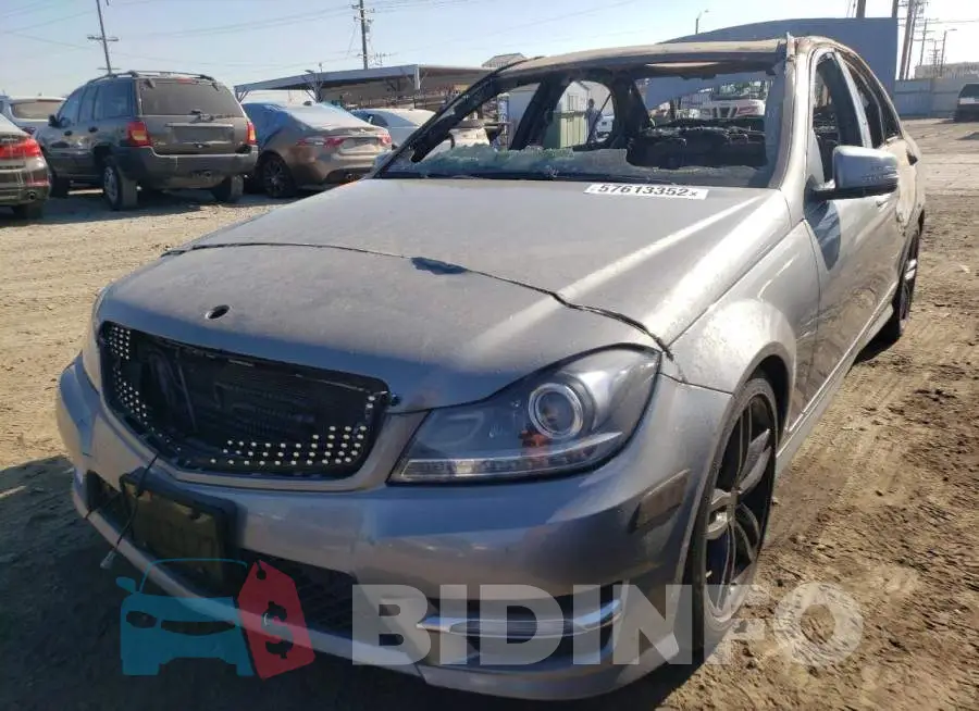 WDDGF4HB1DR265995 Photo# 2