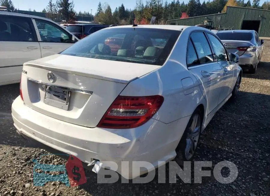 WDDGF4HB9DR253884 Photo# 4