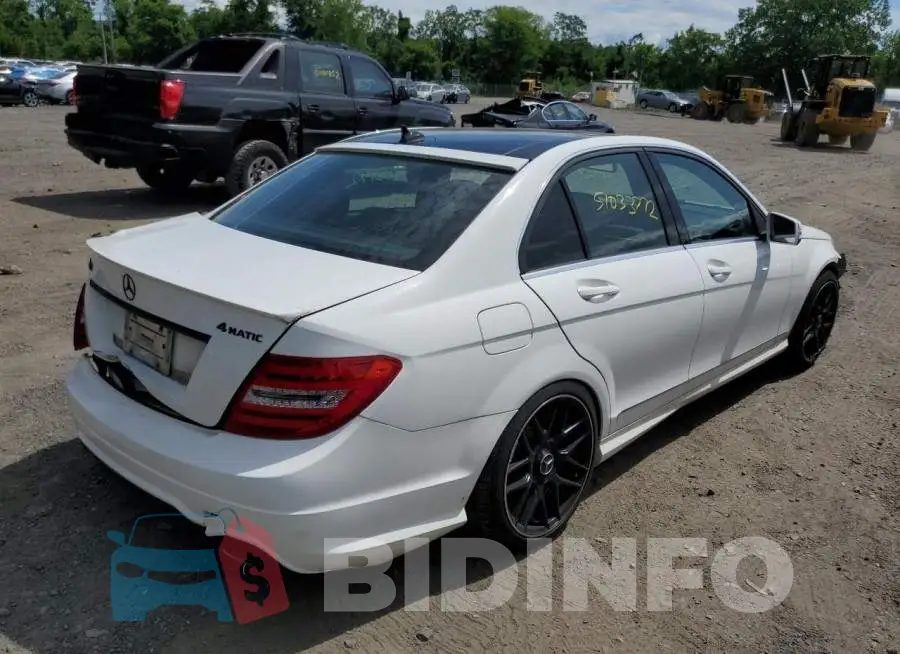 WDDGF8AB1DR267828 Photo# 4