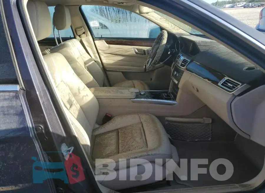 WDDHF8JBXFB110668 Photo# 5