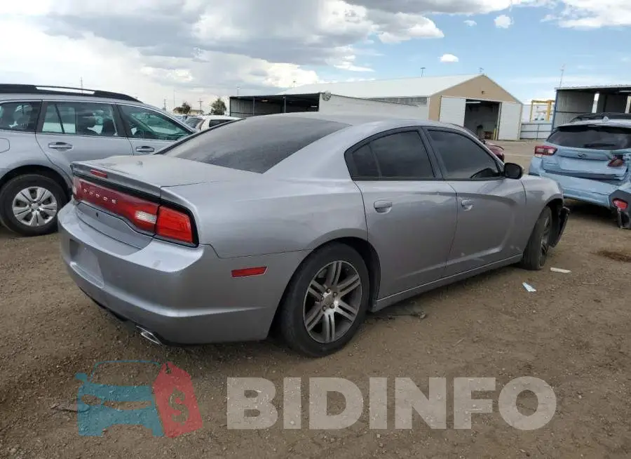 2C3CDXAT3DH721647 Photo# 4