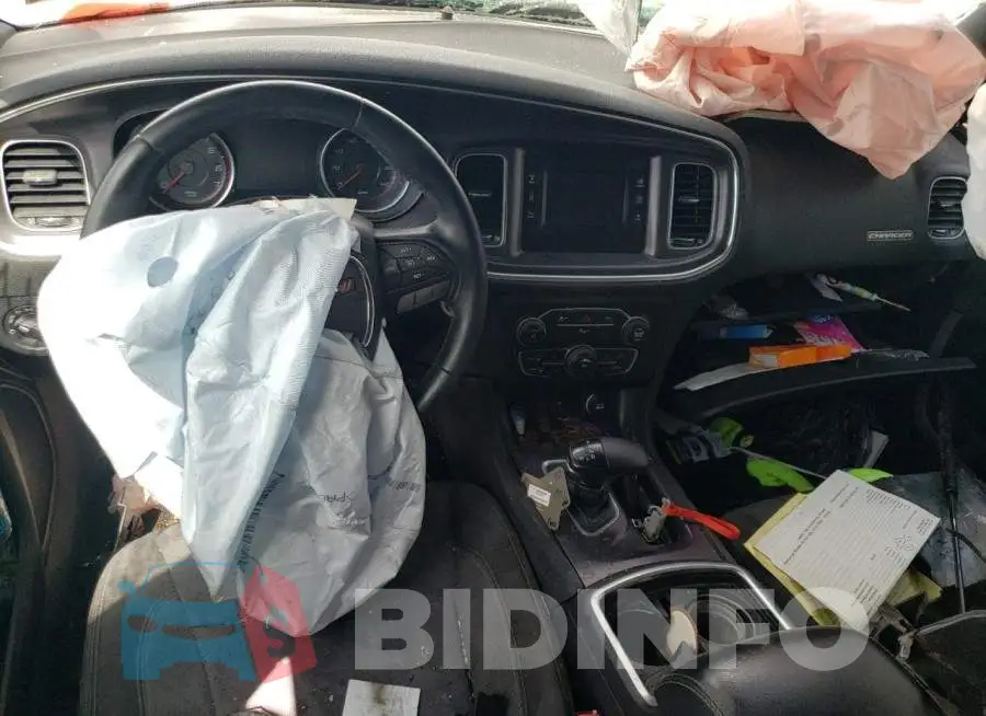 2C3CDXBG2FH862133 Photo# 9