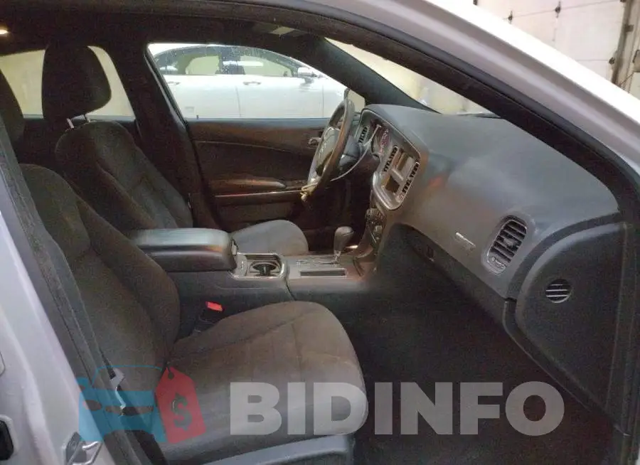 2C3CDXBG7DH626865 Photo# 5