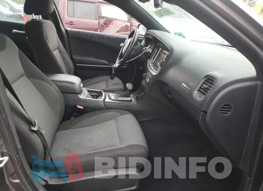 2C3CDXFG2FH762849 Photo# 5