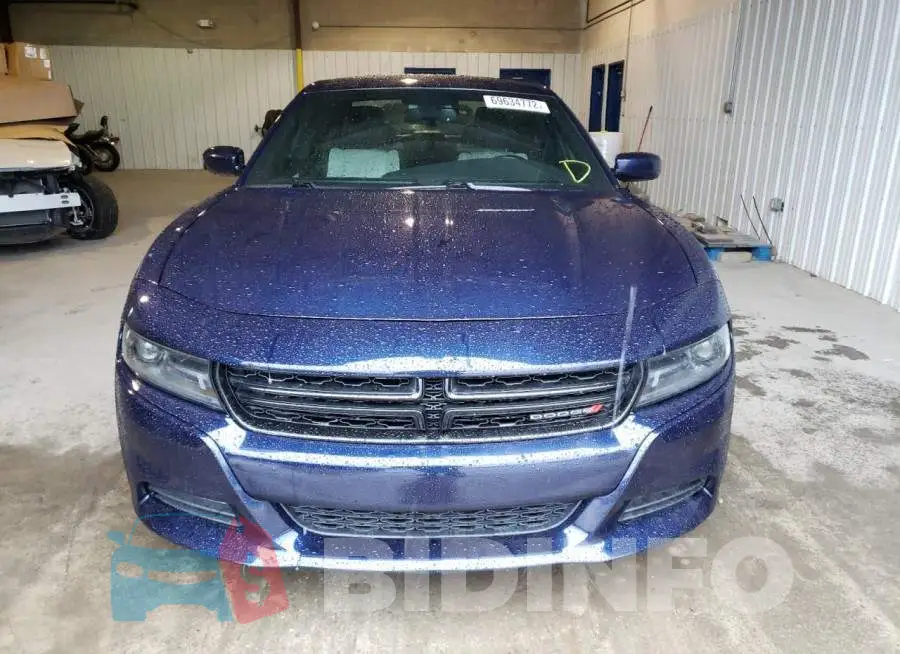 2C3CDXJG3FH742732 Photo# 5