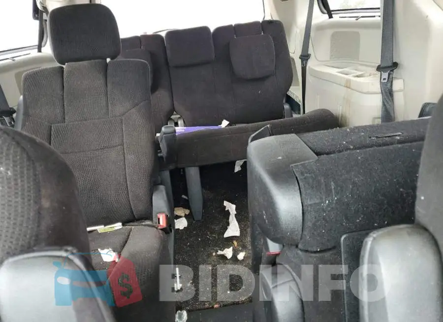 2C4RDGDG6DR800180 Photo# 10