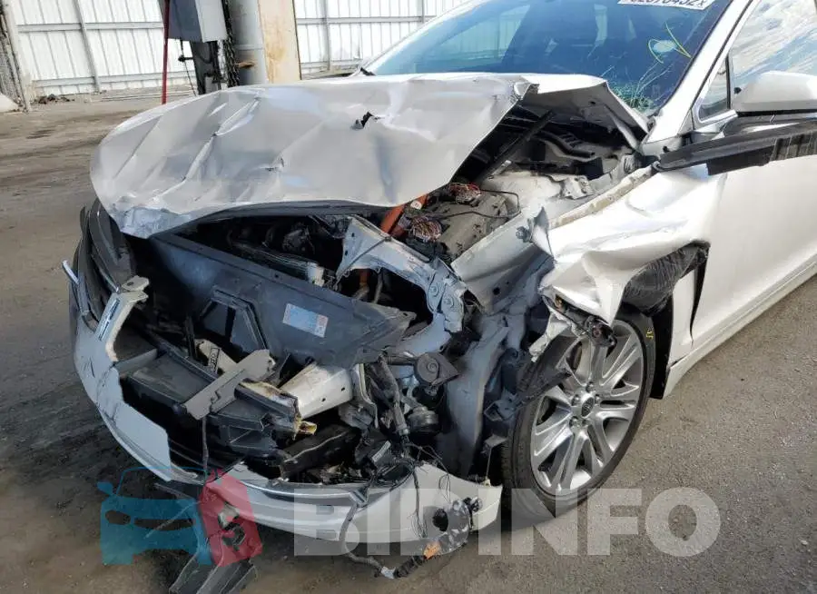 3LN6L2LUXER827373 Photo# 9