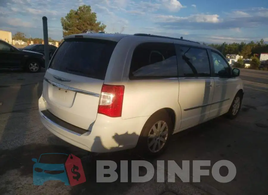 2C4RC1BG8DR820935 Photo# 4