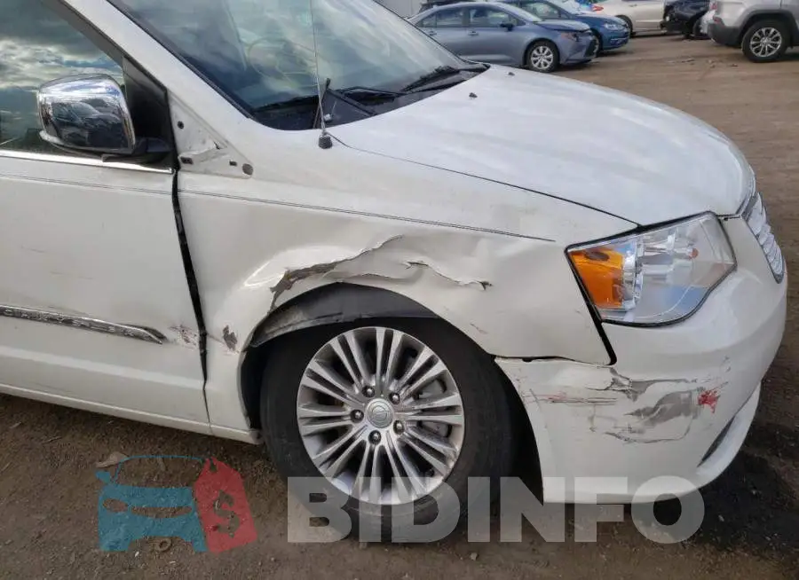 2C4RC1CG6DR713977 Photo# 9
