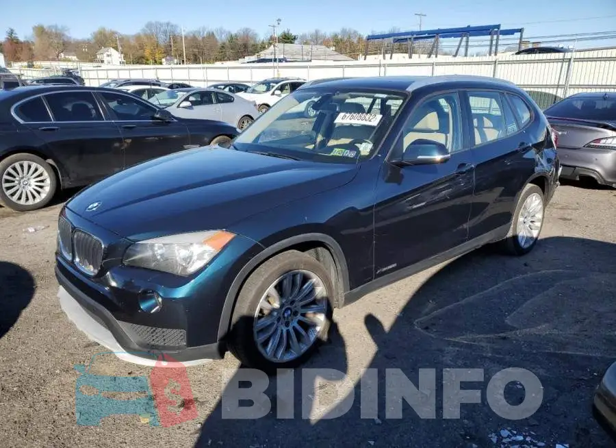 WBAVL1C52FVY29798 Photo# 1