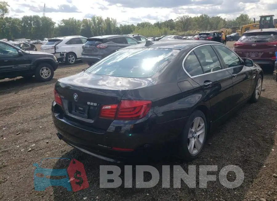 WBAXH5C56DDW11903 Photo# 4