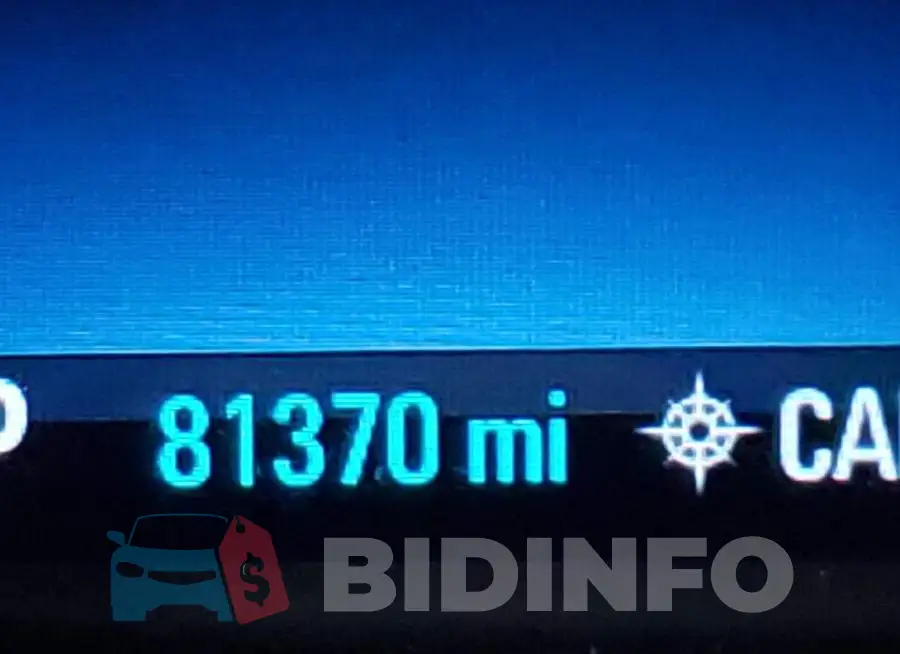 1G11E5SX1FF285612 Photo# 8