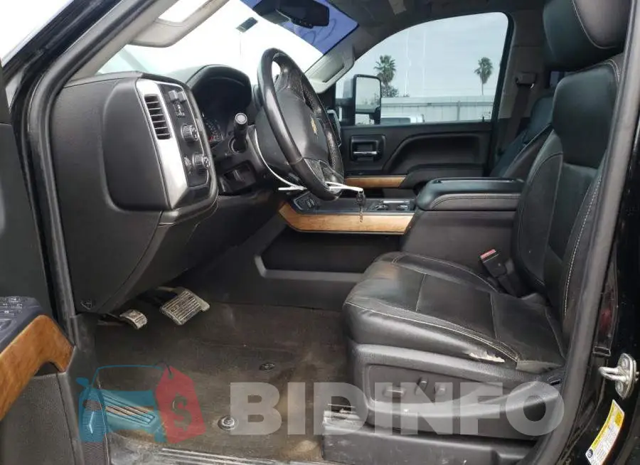1GC1KWE84FF637477 Photo# 7