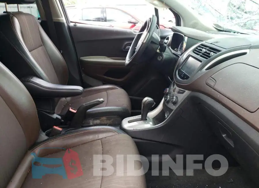 KL7CJRSB3FB258844 Photo# 5