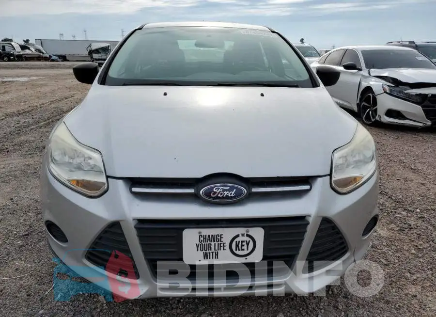 1FADP3E20EL201949 Photo# 5