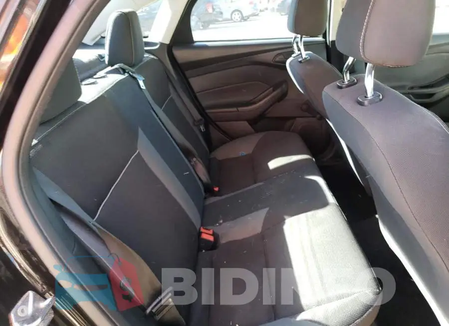 1FADP3E23EL382240 Photo# 6