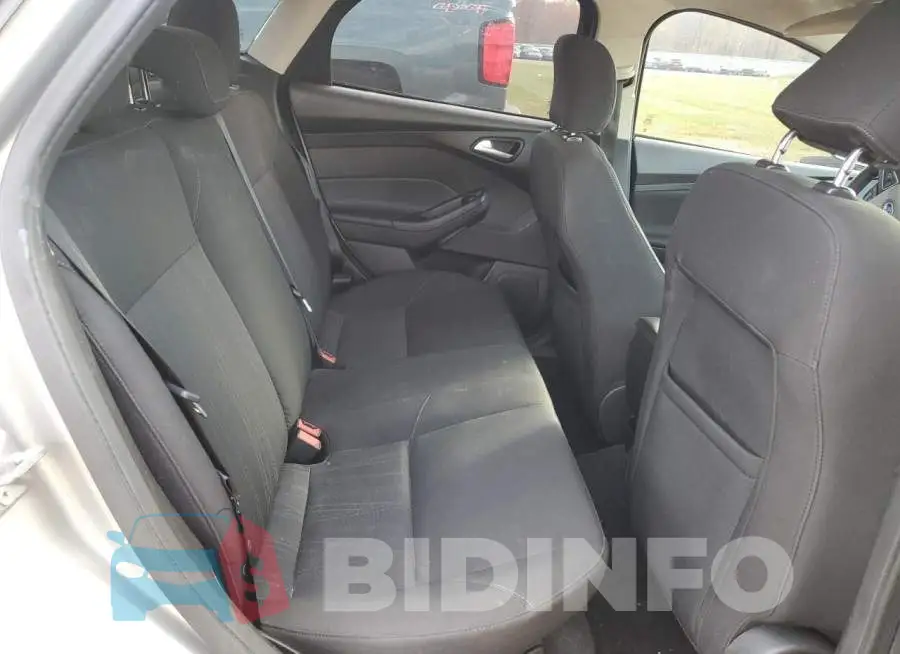 1FADP3F20GL358446 Photo# 6