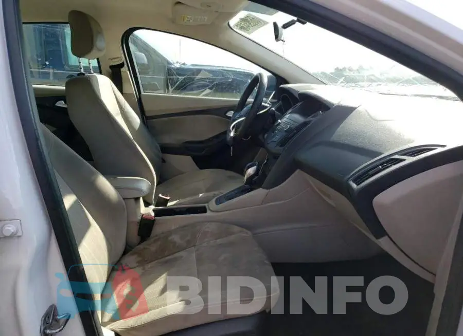 1FADP3F20JL202074 Photo# 5