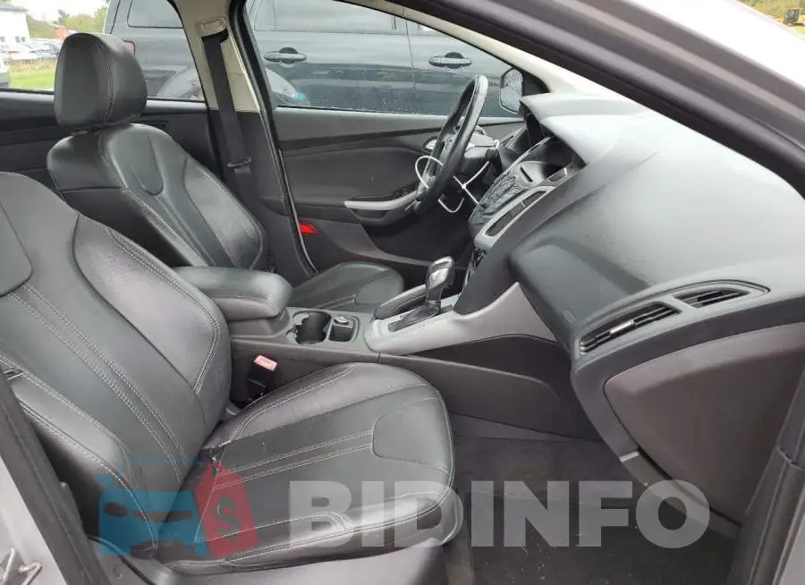 1FADP3F21DL326164 Photo# 5