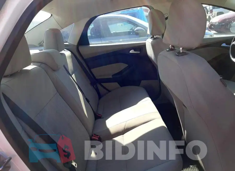 1FADP3F25FL350051 Photo# 6