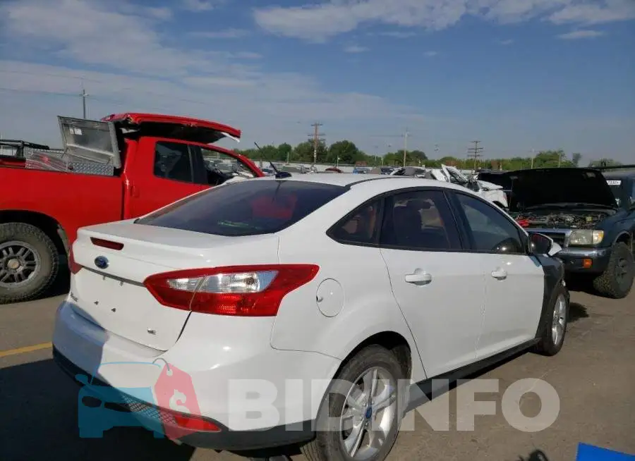 1FADP3F27DL213271 Photo# 4
