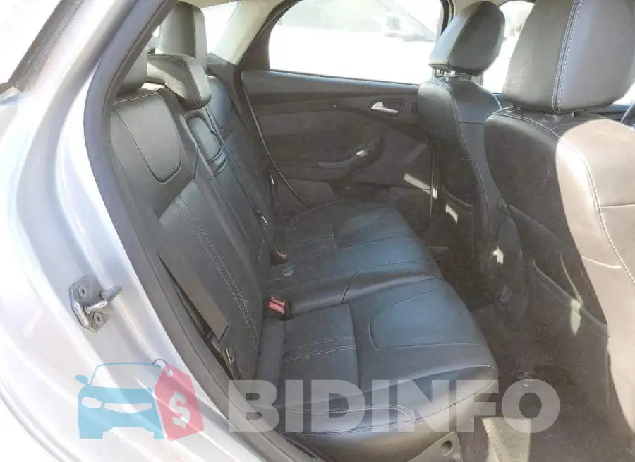 1FADP3N26DL288979 Photo# 10
