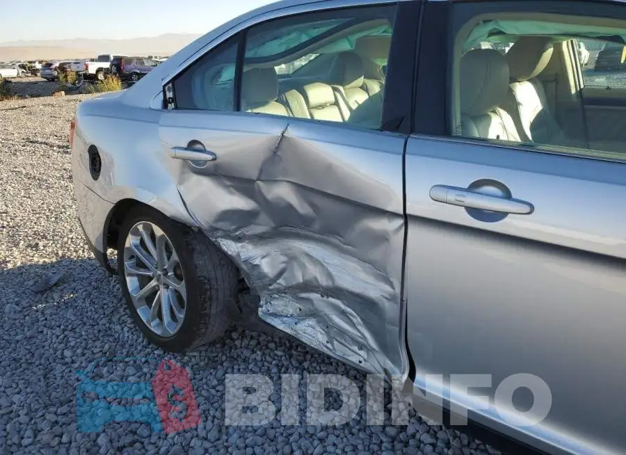 1FAHP2F81FG151488 Photo# 9