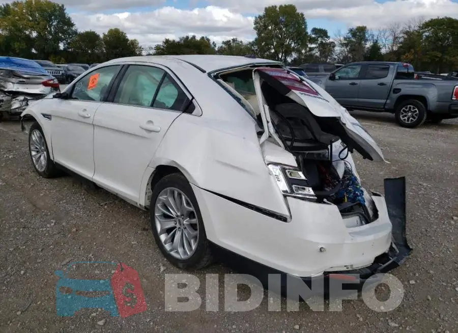 1FAHP2F82FG155002 Photo# 3
