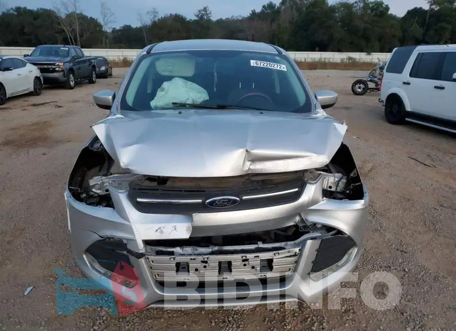 1FMCU0GX3EUE25437 Photo# 5
